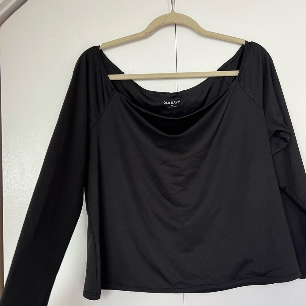 Elegant Black Women's Top - Picture 5 of 5